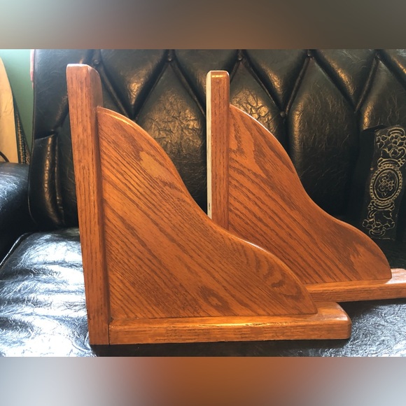 9536 Set-2 Vintage Wooden Oak Shelf Supports/Cornices Approx. 1.25” x 10” x 10” - Picture 2 of 9